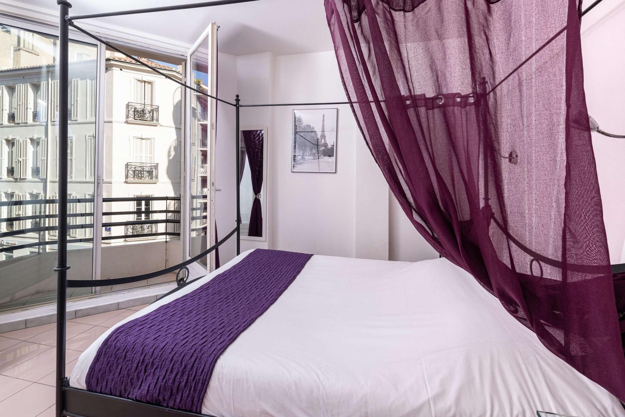 Celenya Hotel Toulon Exterior photo