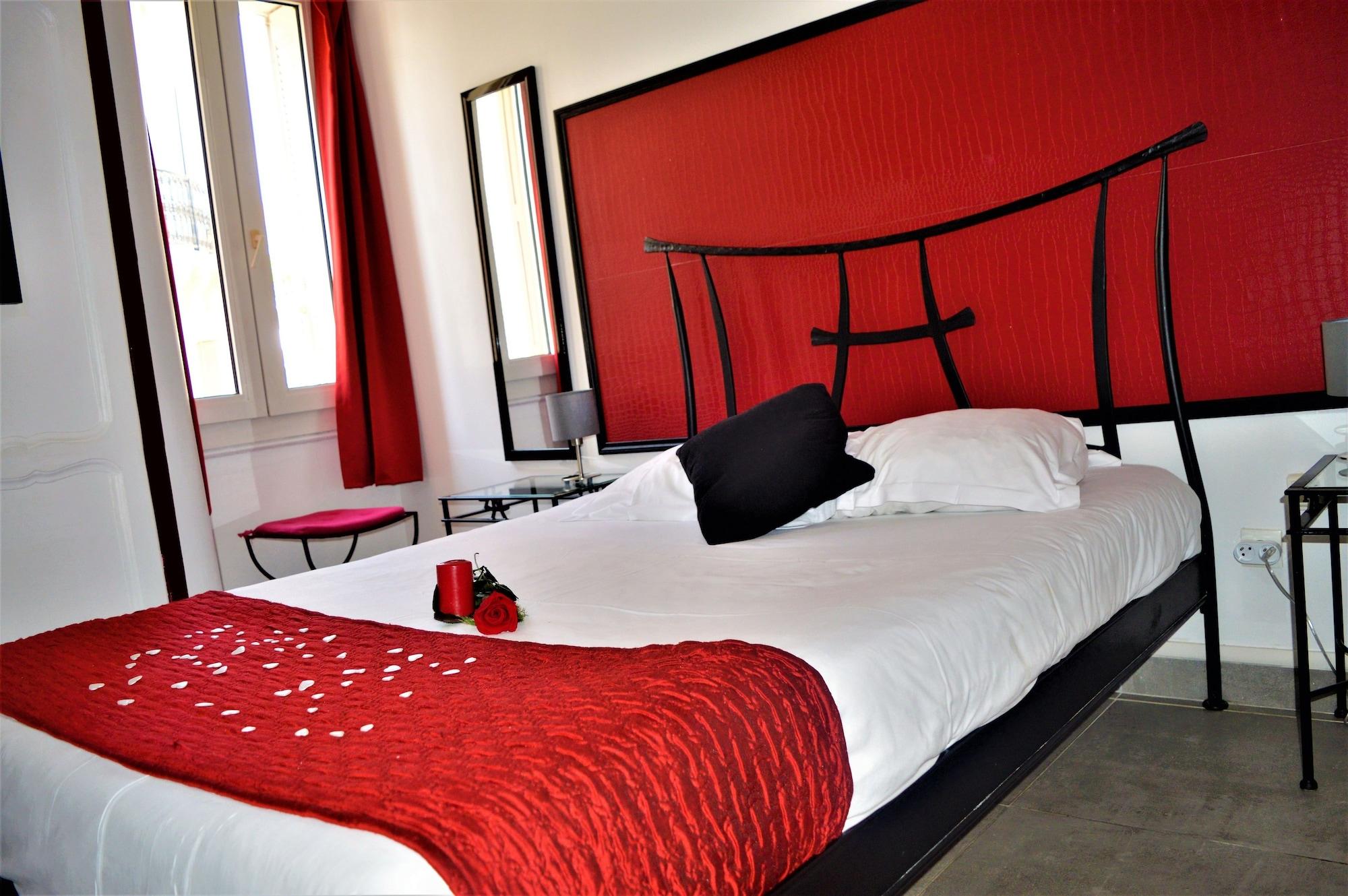 Celenya Hotel Toulon Exterior photo