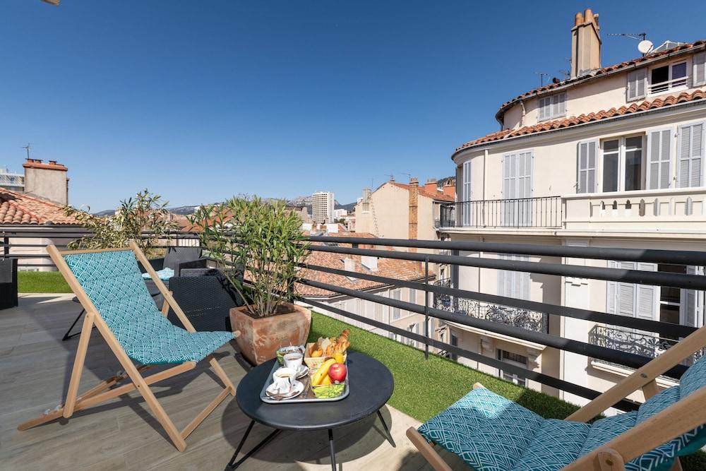Celenya Hotel Toulon Exterior photo